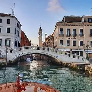 https://locanda-vivaldi.hotelslidodijesolo.com